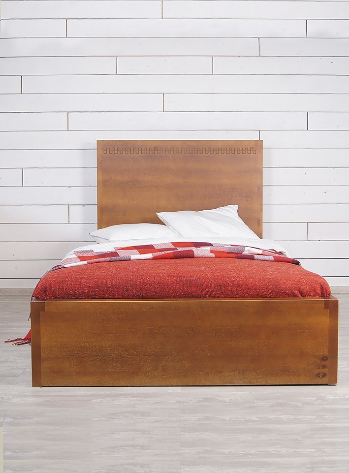 Дизайнерская кровать "Gouache Birch"